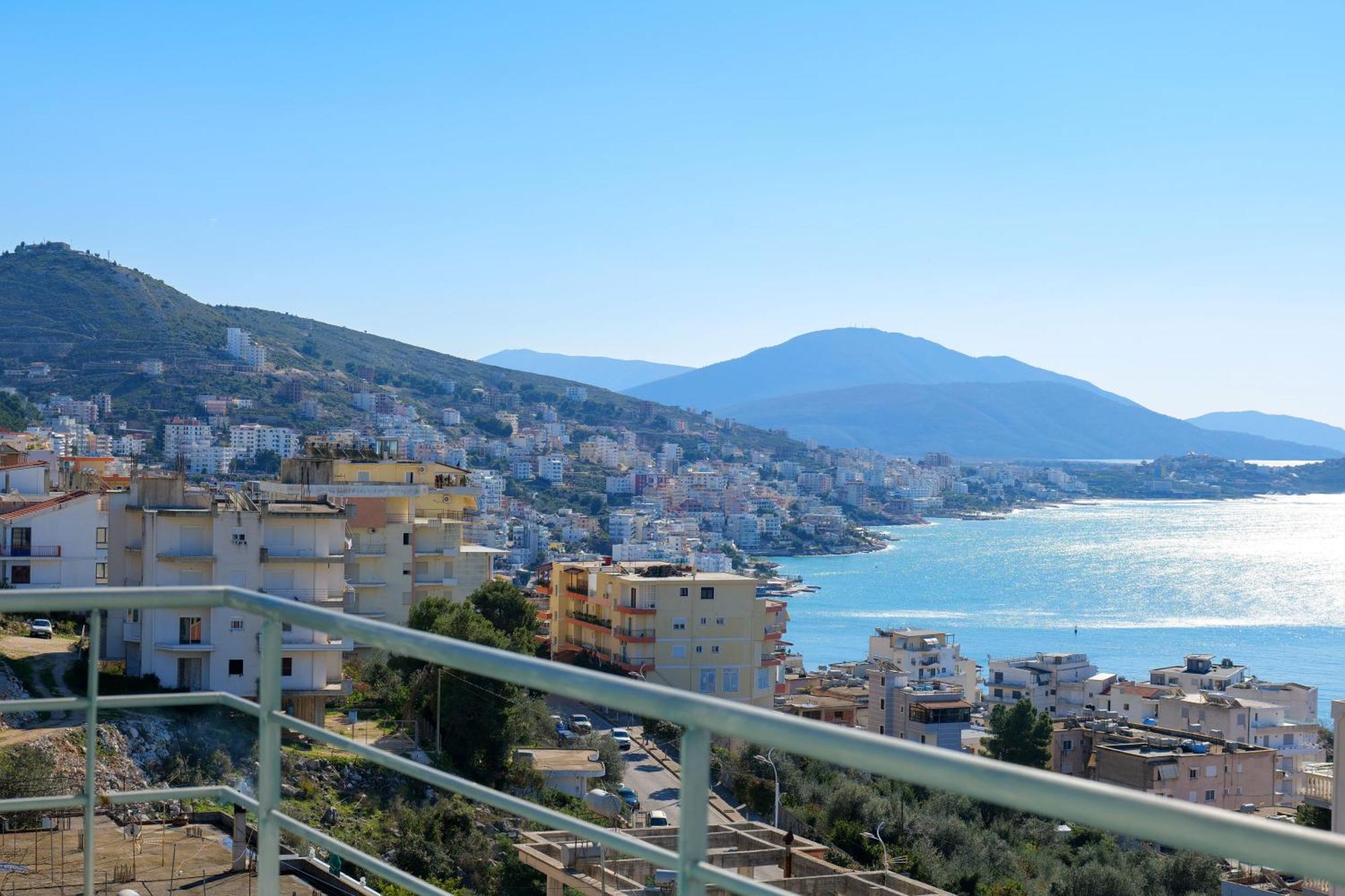 Hotel Leon ساراندا المظهر الخارجي الصورة